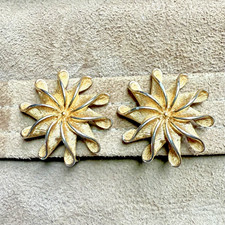 vintage 1960s Monet Clip-on Earrings, Gold tone, good cond