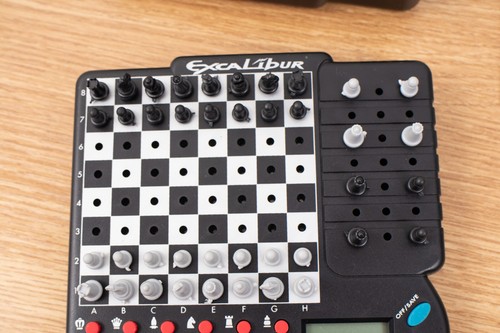 Excalibur Squire Portable Electronic Chess Set 117E - Picture 5 of 6
