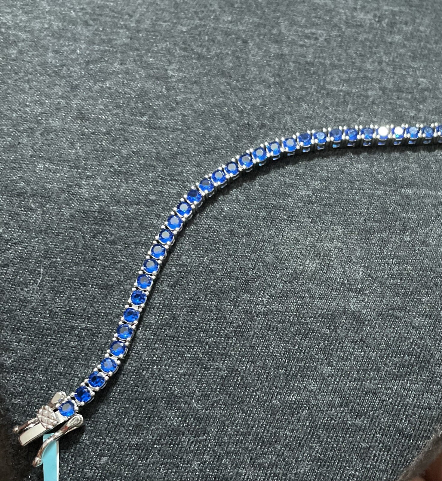 Picture 2 of 4