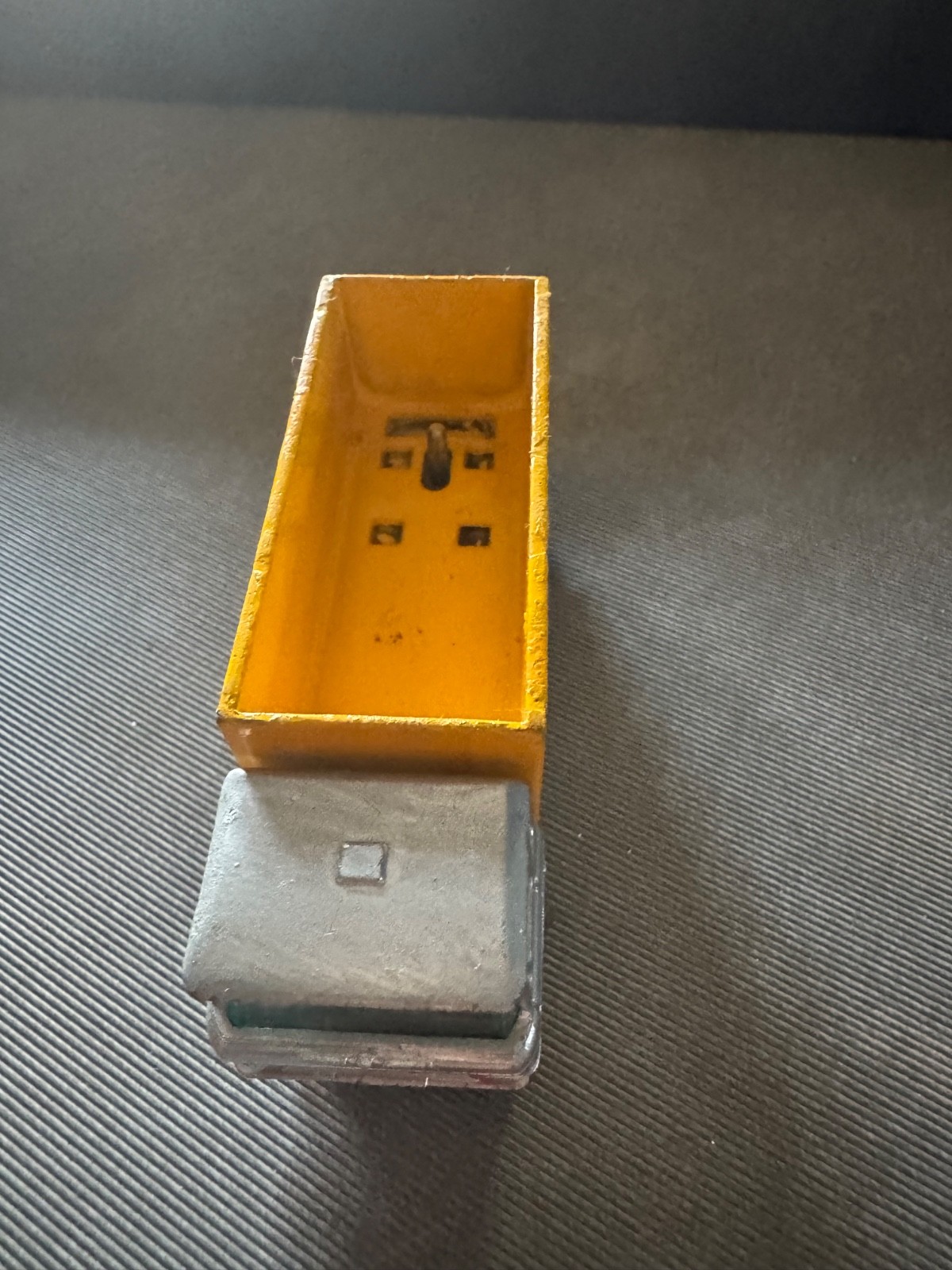 Picture 2 of 5