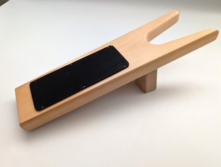Stiefelknecht aus Holz und geriffeltem Aluminium (Modell S22W) Reitsport