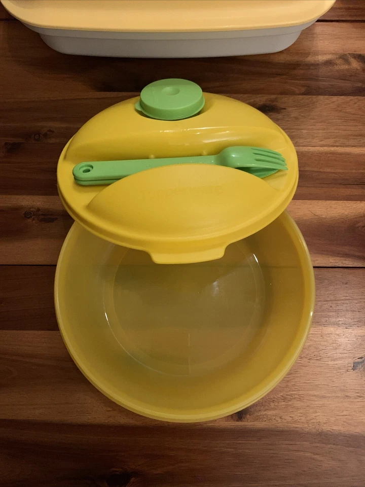 Tupperware To Go Salat&Go 1,5L Neongelb/Apfelgrün mit Besteck Dressingbecher - Bild 4 von 4