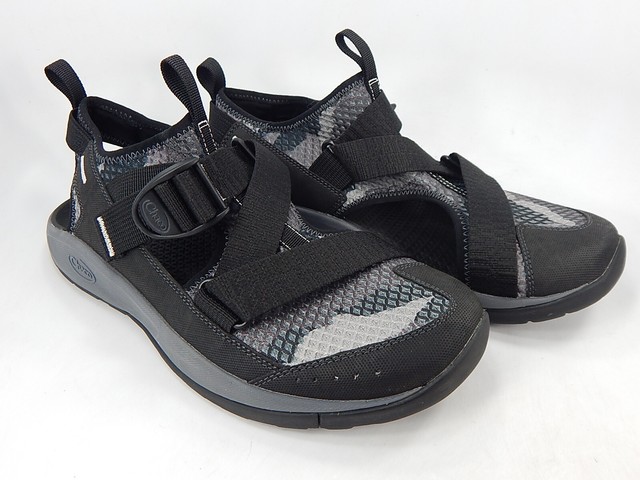 closed toe chaco sandals