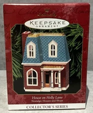 Hallmark 1999 Keepsake Ornament House On Holly Lane #16 Nostalgic Houses & Shops