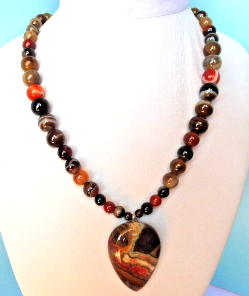 Collier en Héliotrope et argent pour sublimer vos tenues