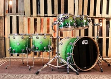 DW Collector's 333 Green Fade over Birdseye Drum Set - 22,10,12,14,16 SO#1382334