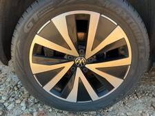 Wheel 18x7 5 Spoke Machined And Black Painted Fits 22-24 Taos 5079199 Wheel 18x7 5 Spoke Machined And Black Painted Fits 22-24 Taos 5079199