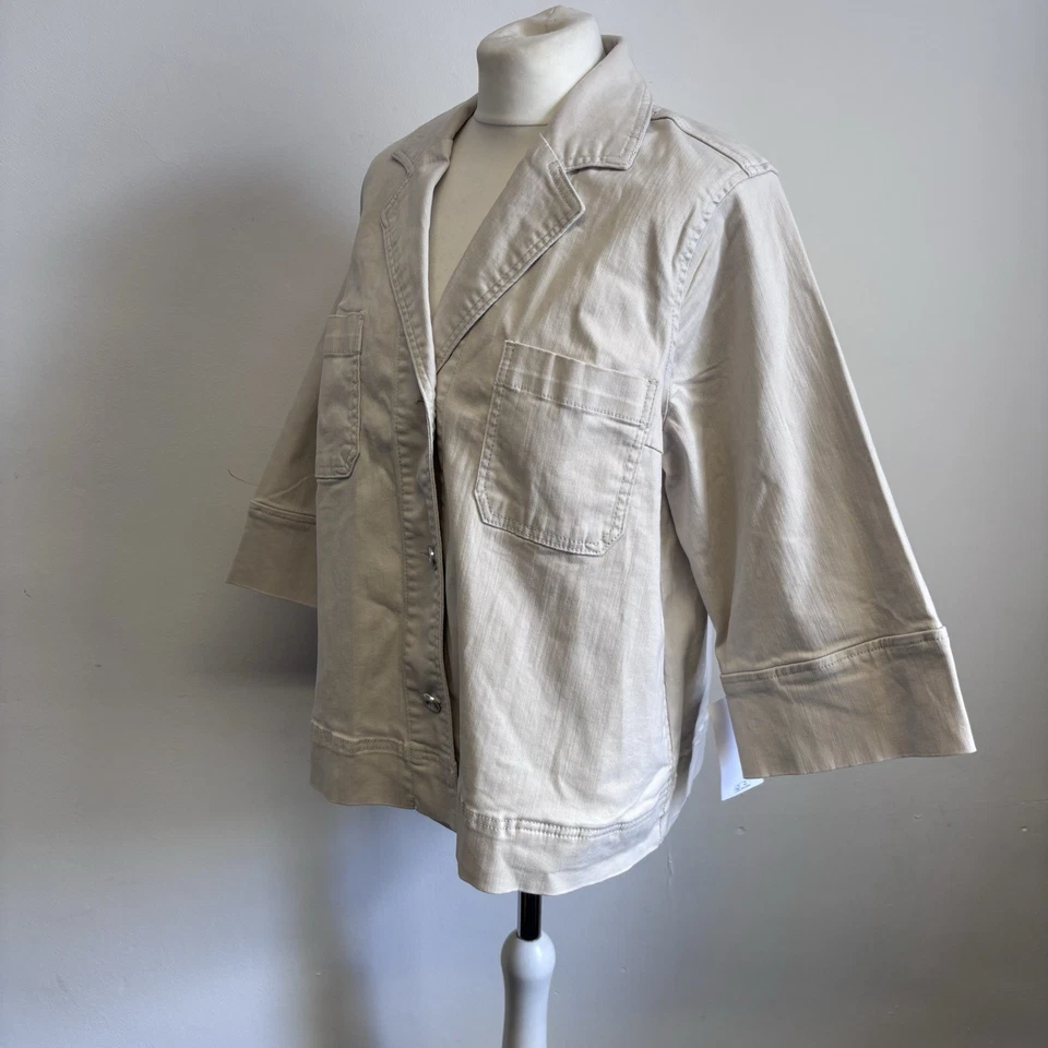 Chaqueta Marla Wynne Denim Plisada Espalda Talla Grande Crema Cuadrada Mangas 3/4 Nueva £90 Foto 4 de 4