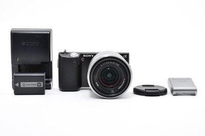 6455 shutters!  Good condition  SONY α NEX-5 zoom lens kit black NEX-5K/B