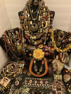 Huge Estate jewelry Lot Redesign junk great For Craft Costume 9lbs