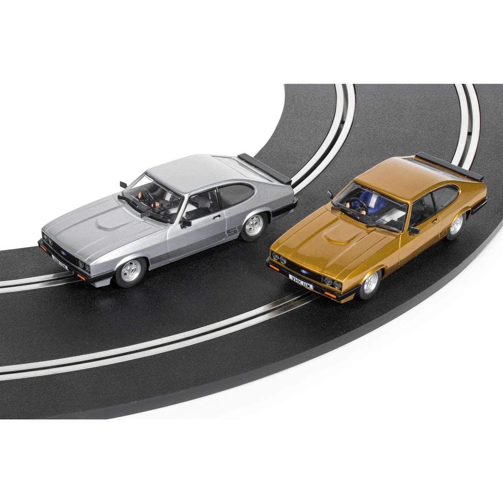 Scalextric C4642 The Professionals Capri Twin Pack Car Street & Rally Slot Cars - Image 4