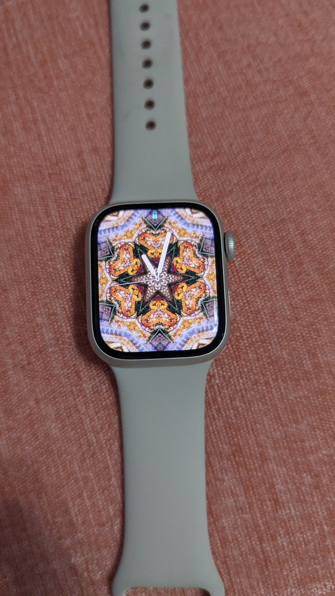Apple Watch Series 8 41mm Gold Aluminum Case with Sports Band S