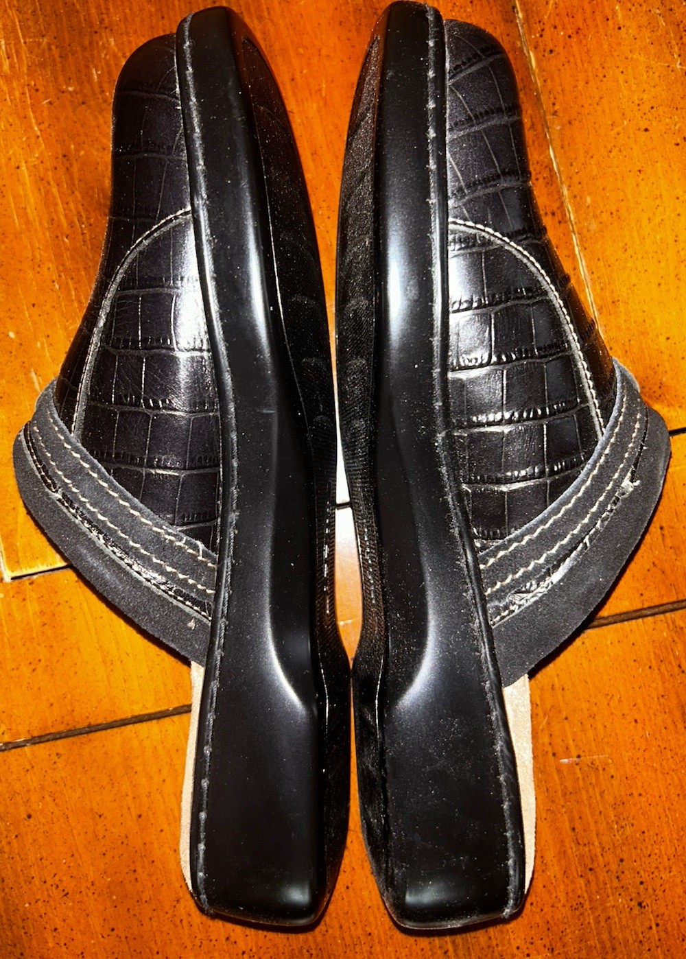 ARRAY Brown Alligator Embossed  Leather Clogs Sho… - image 6