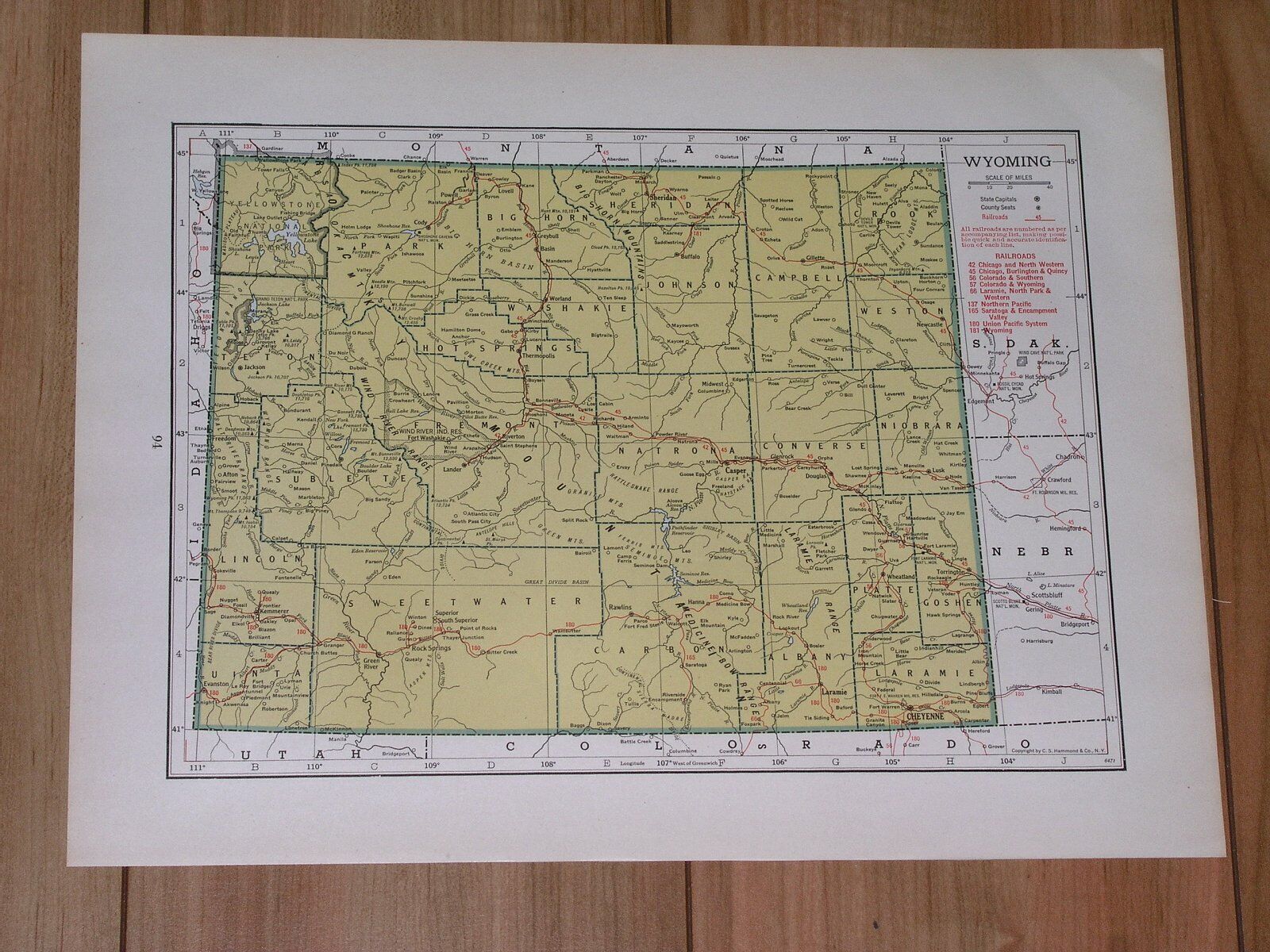 1943 VINTAGE WWII MAP OF WYOMING / WISCONSIN