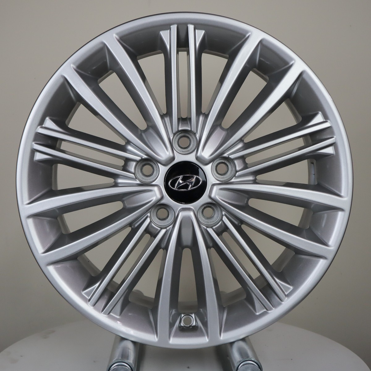 HYUNDAI KONA 17X7.0 OEM WHEEL 17
