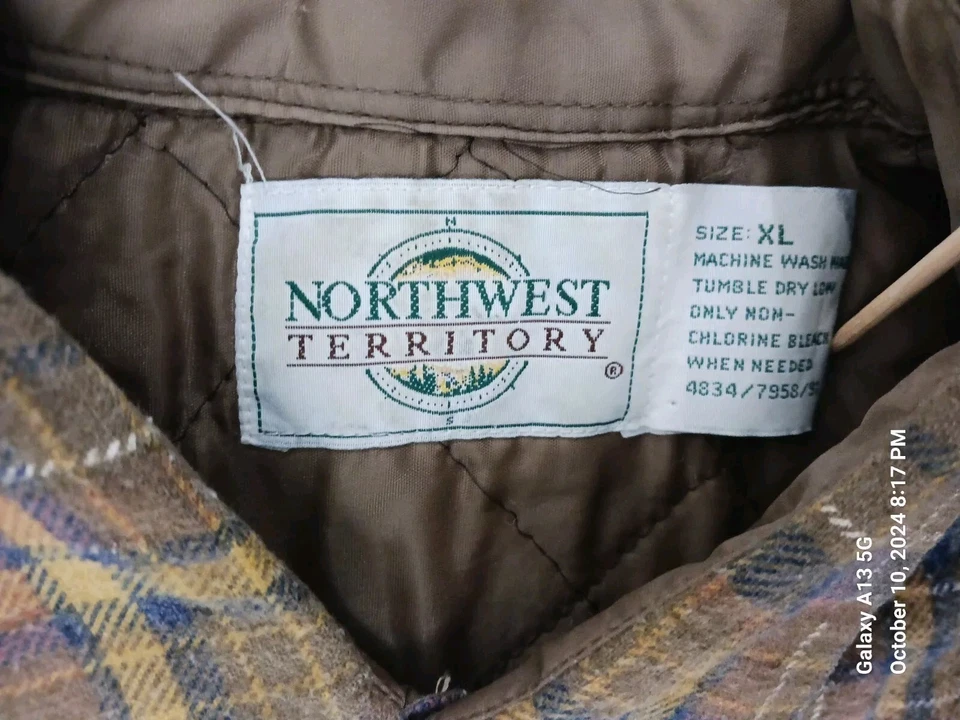 Camisa acolchada manga larga abotonada talla XL Territorio del Noroeste  Foto 4 de 4