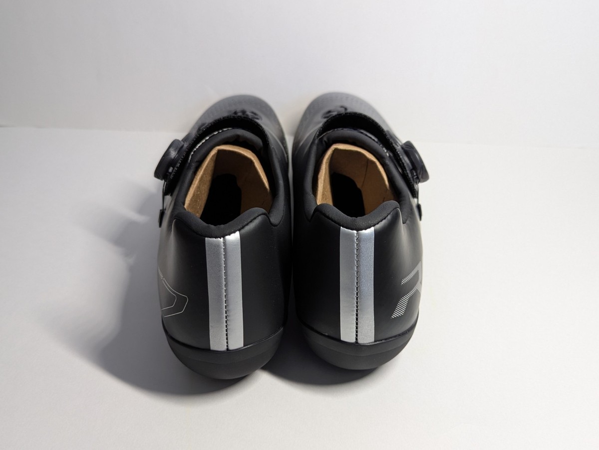 Shimano RC7 Carbon Road Bicycle Cycling Bike Shoes SH-RC702 Shimano RC7 Carbon Road Bicycle Cycling Bike Shoes SH-RC702