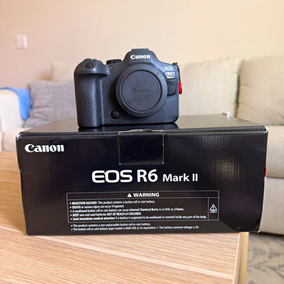 Canon EOS R6 Mark II 24.2MP Mirrorless Camera Body Black Touchscreen HDMI Box