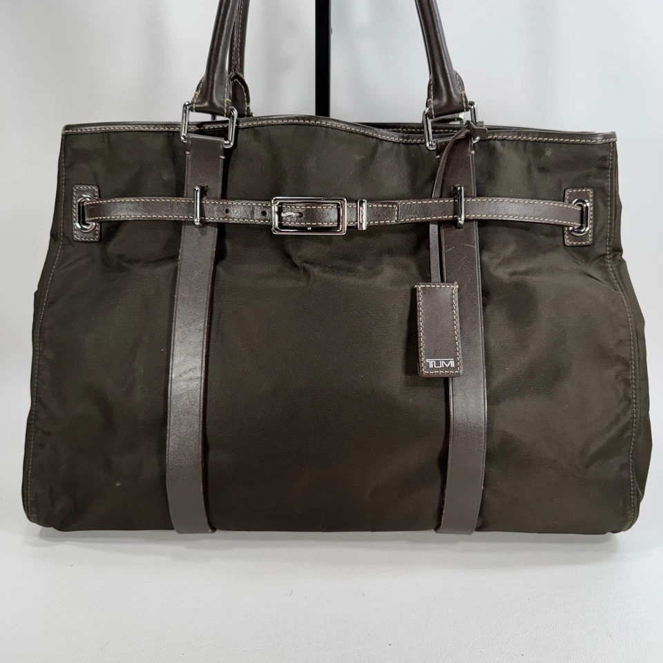 Bolso de hombro Tumi Ballistic marrón nailon Chantham East 16" Foto 2 de 4