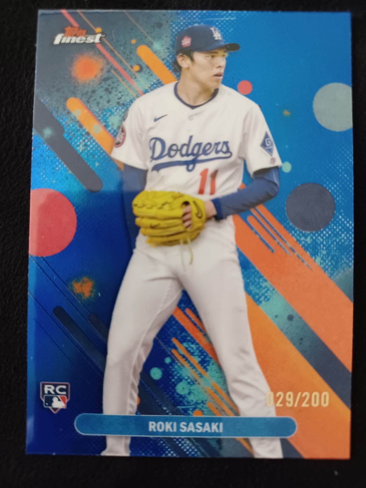2025 Topps Finest - Roki Sasaki RC Blue Refractor /200 #40 Dodgers Color Match