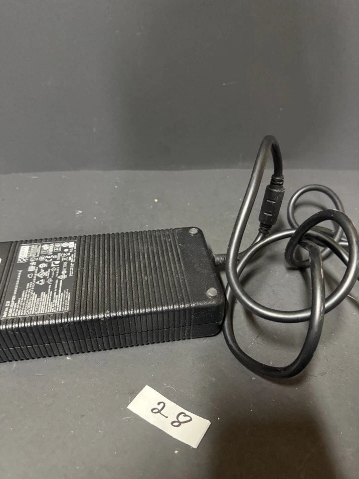 Cable adaptador de alimentación de CA para computadora portátil Dell DA330PM111 330W - Ver fotos - Foto 4 de 4