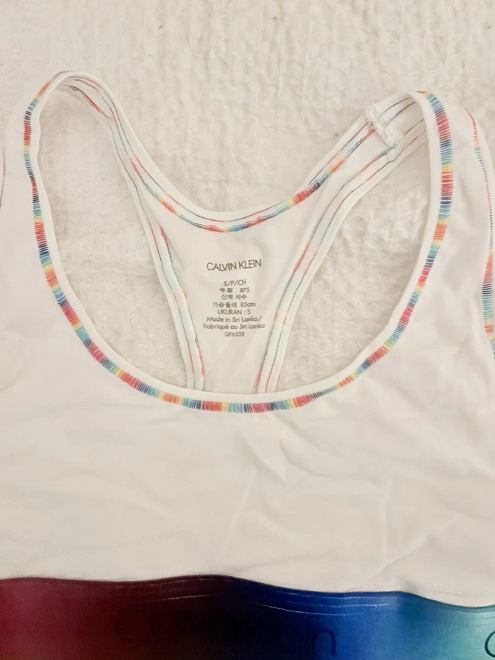 Sujetador Bralette Calvin Klein Urban Outfitters Algodón Sin Forro | Arco Iris / Blanco, S Foto 3 de 4