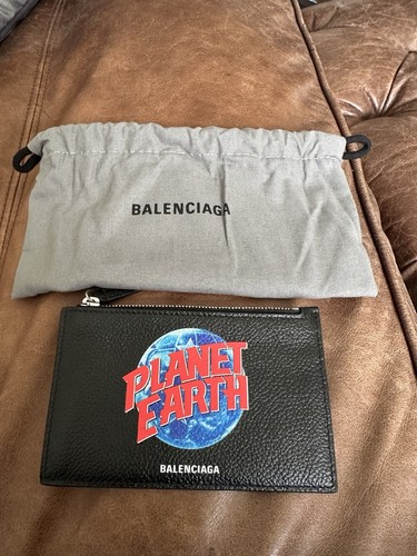 balenciaga card holder Stunning
