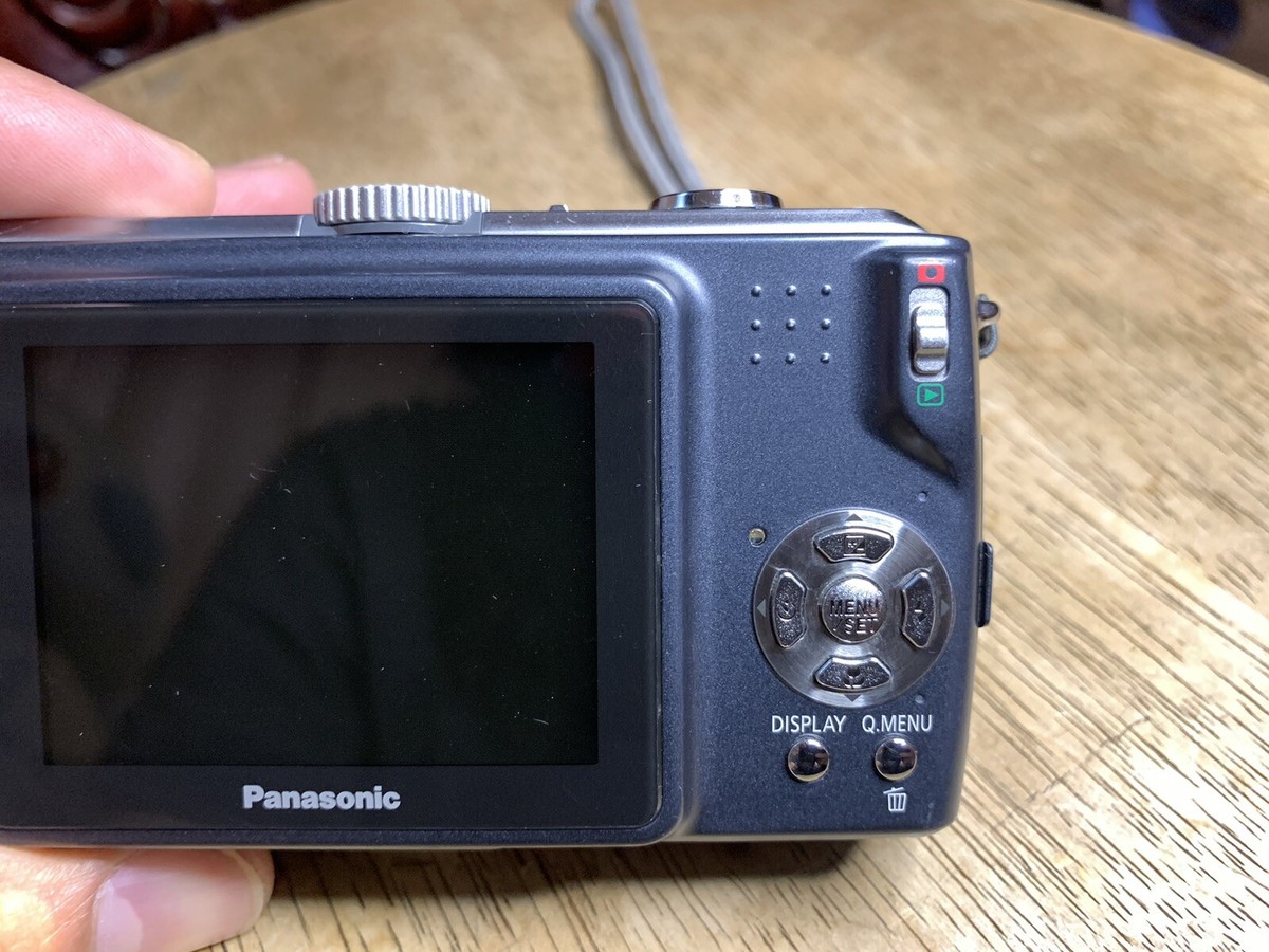 Panasonic Lumix Digital Camera DMC-TZ4 8.1MP 10X Optical Zoom