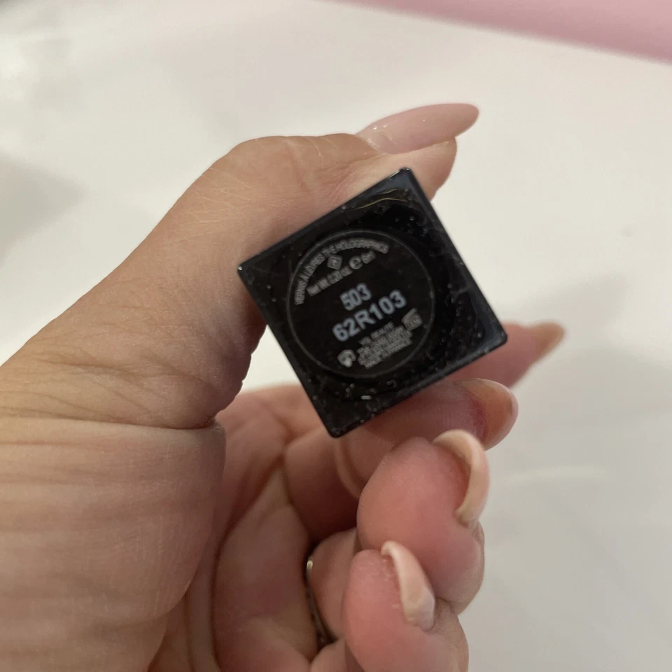 YSL Rouge Pur Couture Vernis A Levres Glossy Stain Number 503 Neon Prune 6 ml - Image 4 of 4