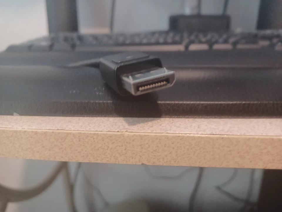 HP Display Port to DVI SL Adapter - Image 3 of 3