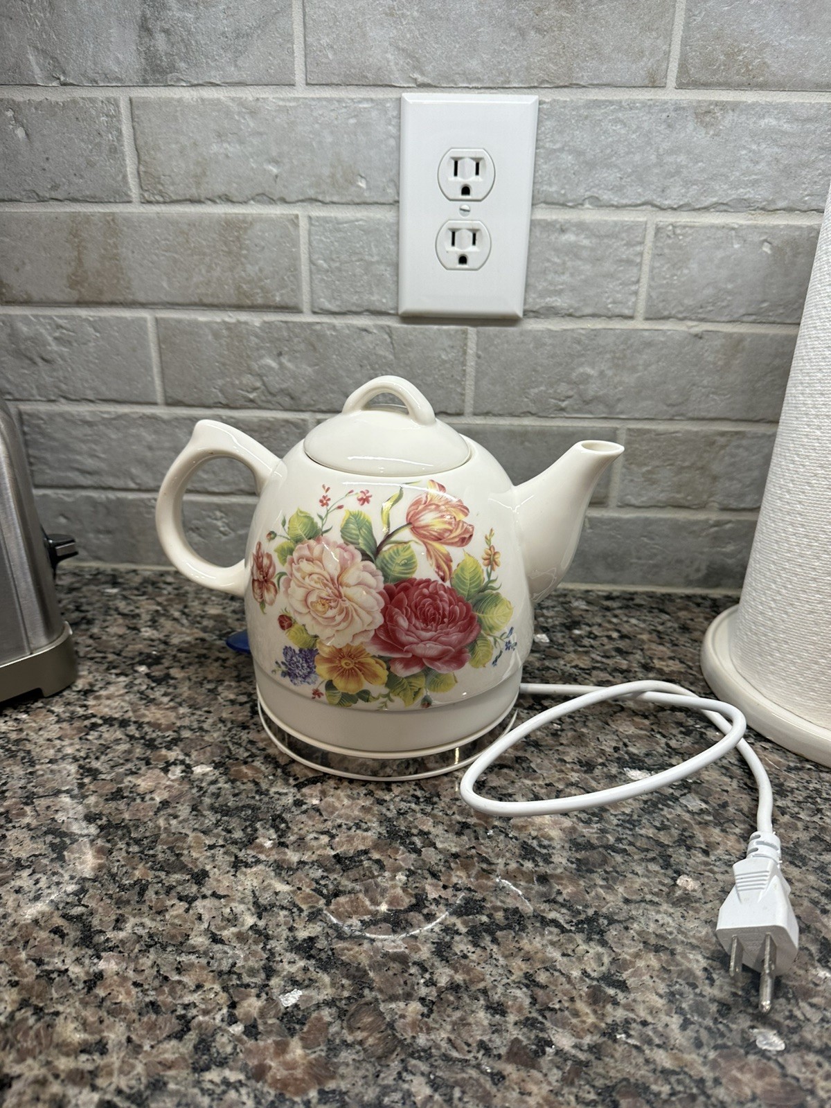 Kettle Hot Water By Trading Co.