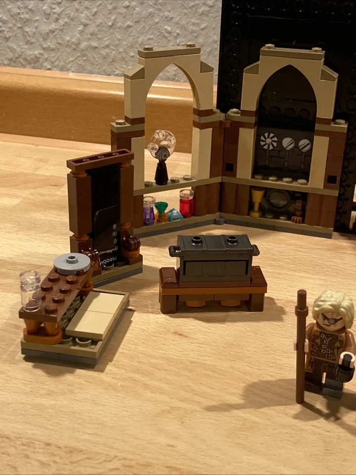 LEGO Harry Potter 76397 Hogwarts Moment: Defence Against the Dark Arts Class, Foto 3 von 5