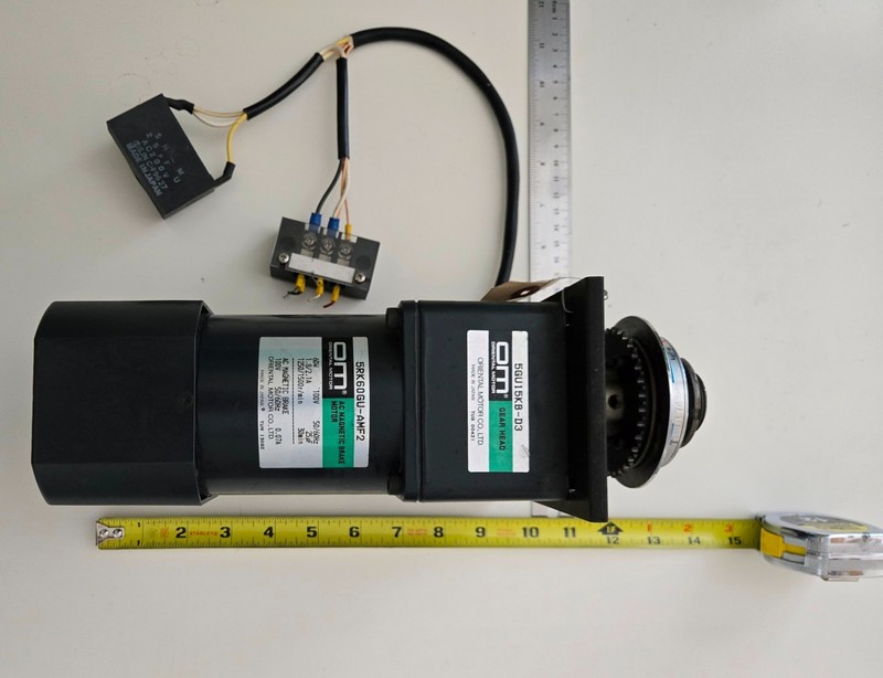 Oriental Motor 5RK60GU-AMF2  Induction Motor w/ 5GU15KB-D3 Gear Head