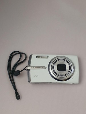 OLYMPUS M1020 Digitalkamera
