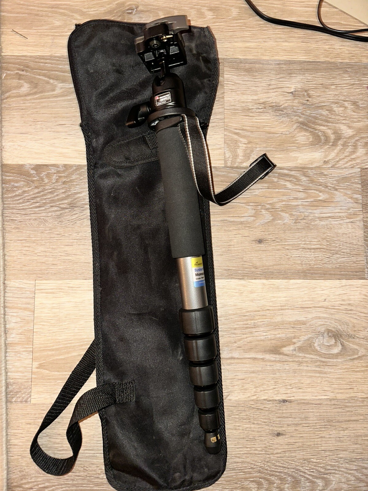 Promaster Professional Monopod with Head Code 7840