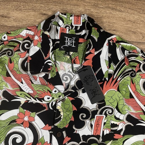 NWT Ed Hardy Men's Medium Japan Dragon Button Up Short Sleeve Shirt Casual