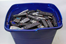 Mixed Lot Of 1300 Remote Controls Logitech Jvc Sony Toshiba Yamaha & Many More