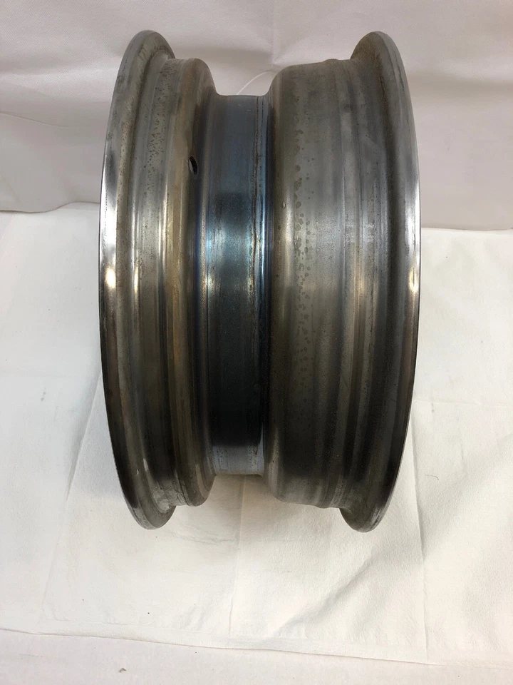 Rueda Diamond Racing Serie SC-54003-WING-15X5-4X130-3.75-SC Foto 2 de 4