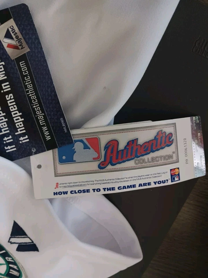 Robinson Cano Seattle Mariners Signed Authentic Jersey MLB W/Tags RARE  Size 48 - Image 4 of 4