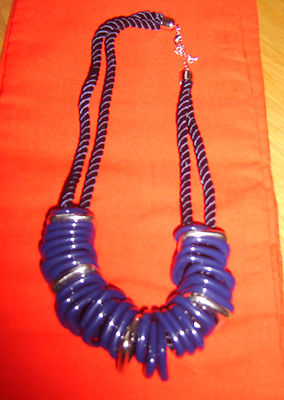 Tie Rack Large Bold Statement Necklace Navy Blue Plastic & Rope Unworn
