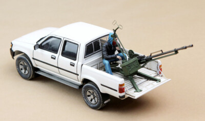 Meng Models 1/35 Toyota Hilux Pick Up w/ZPU-1 Anti-Tank Gun