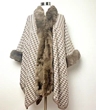 Poncho Cape Shawl Coat Womens Faux Fur Trim Tan/Beige Hounds Tooth Print O/S