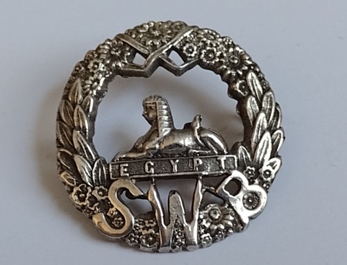 WW1 South Wales Borderers Original Cap Badge Silver 1898-1921 Era 2lugs Antique - Picture 13 of 24