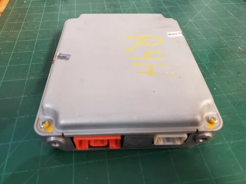2004-2009 TOYOTA PRIUS VOLTAGE SENSOR MODULE  89890-47092
