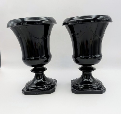 Vintage L E Smith schwarz Amethyst Glas Urne Girlande Swag Design, 2er Set