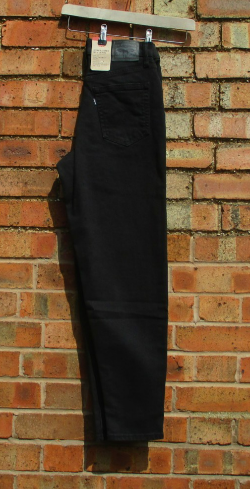 Ladies Levis Jeans High Waisted Mom 27"" Waist, 29"" Inside Leg Black New With Tag