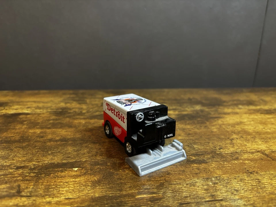 NHL Detroit Red Wings 1998 Stanley Cup Champions Mini Zamboni Foto 3 de 3