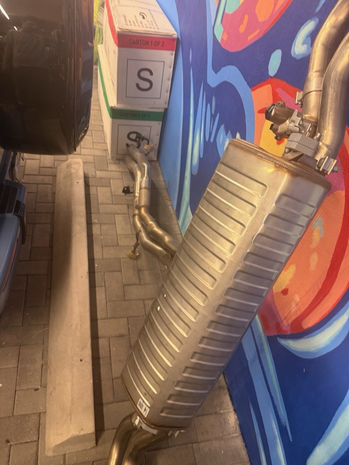 2018-2022 Lamborghini urus exhaust Used Like New With Black Tips