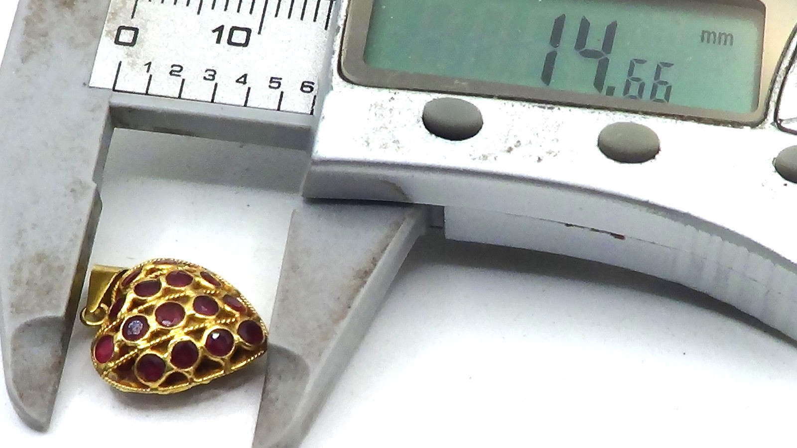 BEAUTIFUL SOLID 18k YELLOW GOLD  RUBY HEART PENDA… - image 4