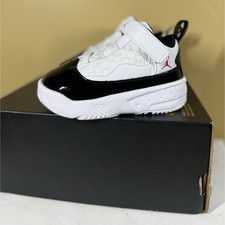 Jordan Max Aura 2 TD Baby Sneaker White Black Red Size 5c Hook Loop Strap